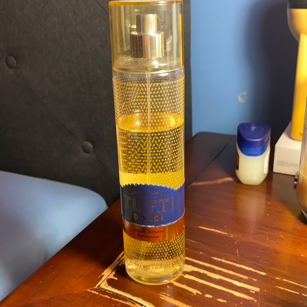 Tutti Dolci Sweet Lemon Buttercup: Bath&body Works